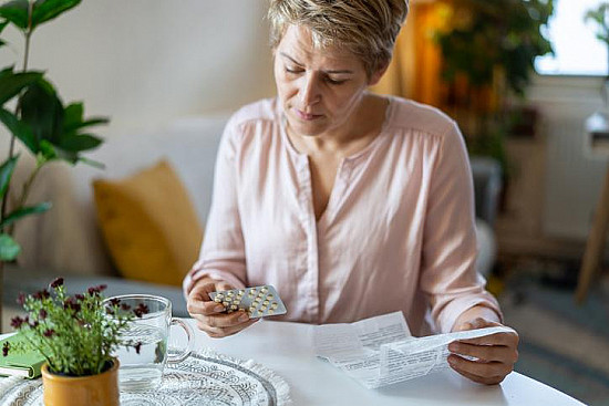 FDA adds warning to prescription hot flash medication featured image